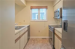 16 Hudson Point Ln, Ossining, NY 10562 - Photo 10