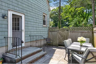 55 Pershing Avenue, Locust Valley, NY 11560 - Photo 24