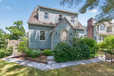55 Pershing Avenue, Locust Valley, NY 11560 - Photo 1