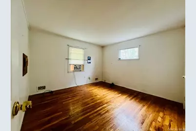 18 Plymouth Road, Massapequa, NY 11758 - Photo 6