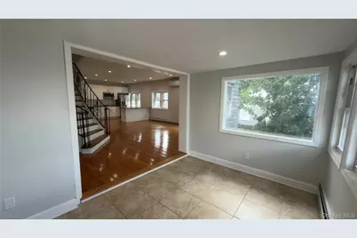 10 Greenwich Avenue #1, Bayville, NY 11709 - Photo 8
