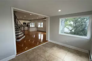 10 Greenwich Ave, Bayville, NY 11709 - Photo 8