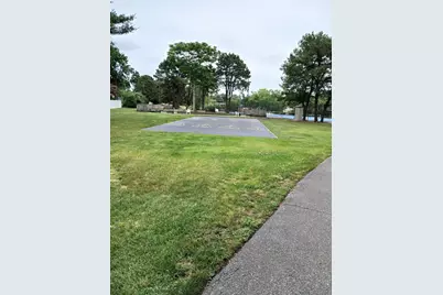 5127 Village Circle E, Manorville, NY 11949 - Photo 28