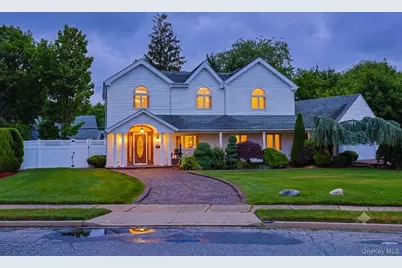 79 Constellation Road, Levittown, NY 11756 - Photo 2