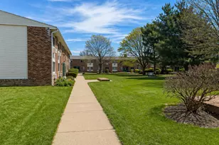 2453 D Union Blvd, Islip, NY 11751 - Photo 2