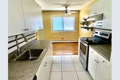 2453 D Union Boulevard #4A, Islip, NY 11751 - Photo 6