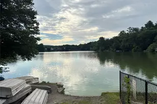 214 Walnut Rd, Lake Peekskill, NY 10537 - Photo 10
