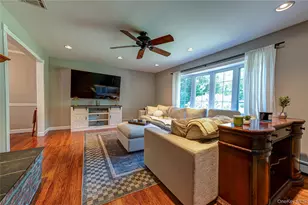 20 Bayside Ave, Medford, NY 11763 - Photo 2