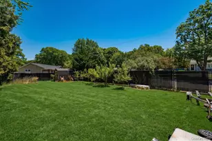 20 Bayside Ave, Medford, NY 11763 - Photo 24