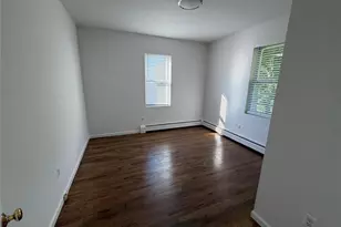22 John St, New Windsor, NY 12553 - Photo 8