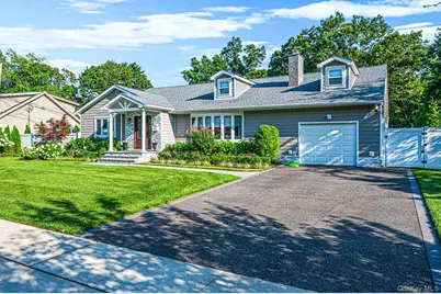 61 Lauren Avenue, Dix Hills, NY 11746 - Photo 2