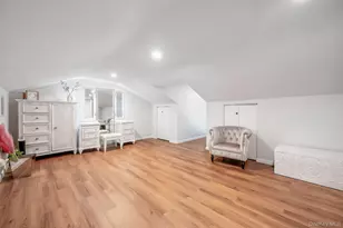 61 Lauren Ave, Dix Hills, NY 11746 - Photo 26