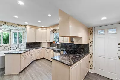8507 Avon Street, Jamaica, NY 11432 - Photo 8
