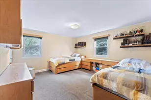 85-07 Avon St, Jamaica, NY 11432 - Photo 16