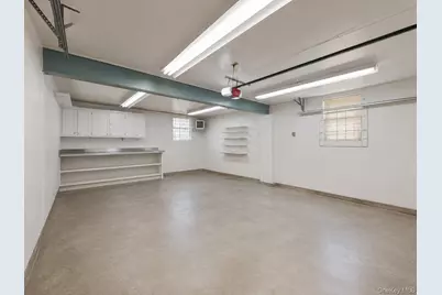 307 N Terrace Avenue, Mount Vernon, NY 10550 - Photo 24