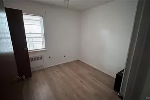103-24 121st St, Richmond Hill, NY 11419 - Photo 12
