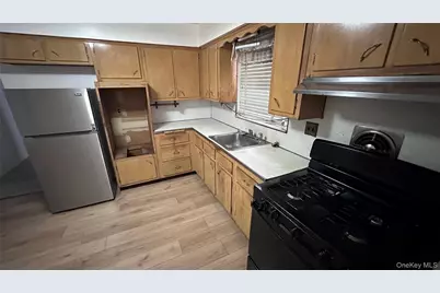 10324 121st Street, Richmond Hill, NY 11419 - Photo 2