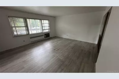 10324 121st Street, Richmond Hill, NY 11419 - Photo 4
