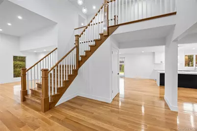 6 Clearmeadow Court, Woodbury, NY 11797 - Photo 20