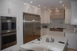 43 Marian Ln, Jericho, NY 11753 - Photo 20