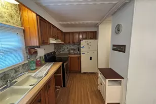 101 West Ln, Riverhead, NY 11901 - Photo 12