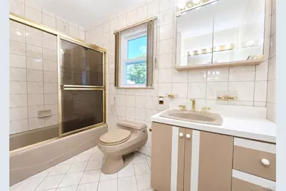 35 Avenue D, Holbrook, NY 11741 - Photo 14