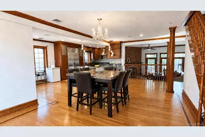 24236 51st Avenue, Little Neck, NY 11362 - Photo 4