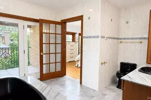 242-36 51st Ave, Little Neck, NY 11362 - Photo 20