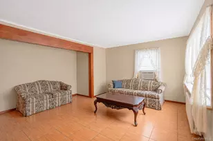 136 Sioux St, Ronkonkoma, NY 11779 - Photo 10