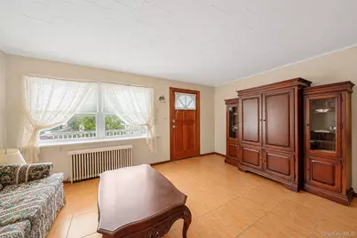 136 Sioux Street, Ronkonkoma, NY 11779 - Photo 12