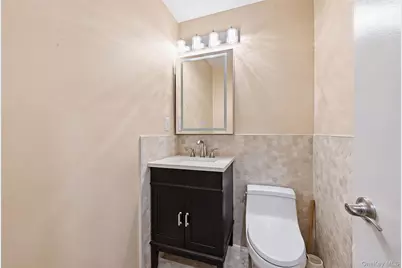 100 Daly #1613, Oceanside, NY 11572 - Photo 8
