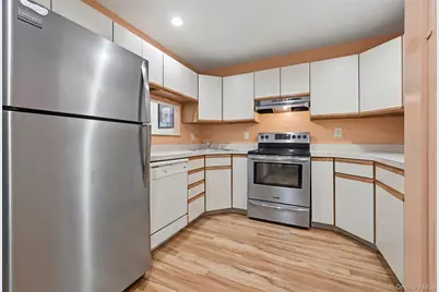 100 Daly #1613, Oceanside, NY 11572 - Photo 2