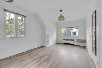 125 Baker Hill Road, Great Neck, NY 11023 - Photo 16