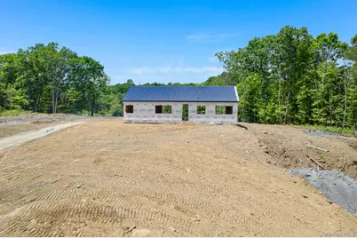625 Traver Road, Pleasant Valley, NY 12569 - Photo 2