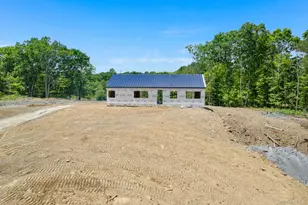 625 Traver Rd, Pleasant Valley, NY 12569 - Photo 2