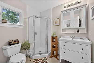 96 School Street, Oyster Bay, NY 11771 - Photo 20