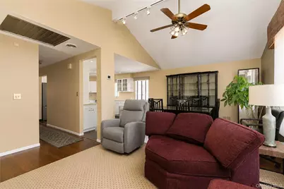 47 Stanley Circle, New York, NY 10308 - Photo 4