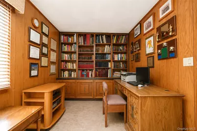 47 Stanley Circle, New York, NY 10308 - Photo 26
