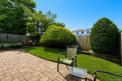 47 Stanley Circle, New York, NY 10308 - Photo 36