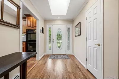 39 Merrivale Drive, Smithtown, NY 11787 - Photo 2