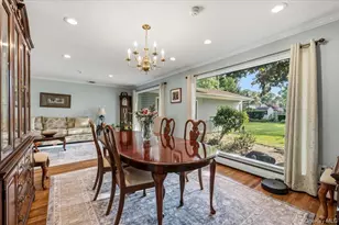 39 Merrivale Dr, Smithtown, NY 11787 - Photo 8