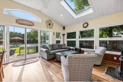 39 Merrivale Drive, Smithtown, NY 11787 - Photo 14