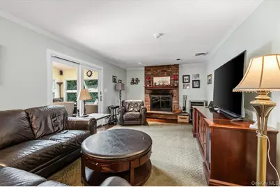 39 Merrivale Drive, Smithtown, NY 11787 - Photo 12