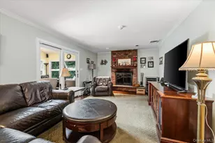 39 Merrivale Dr, Smithtown, NY 11787 - Photo 12