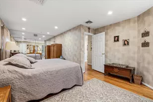 39 Merrivale Dr, Smithtown, NY 11787 - Photo 24