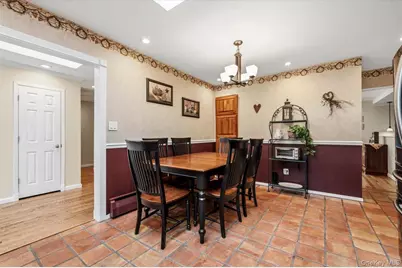 39 Merrivale Drive, Smithtown, NY 11787 - Photo 22