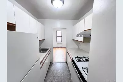 38-25 Parsons Boulevard #5A, Flushing, NY 11354 - Photo 14