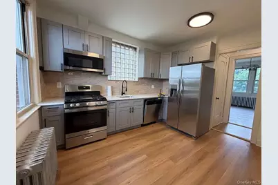 722 E 231st Street, Bronx, NY 10466 - Photo 1