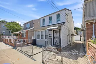 70-20 53rd Rd, Maspeth, NY 11378 - Photo 2