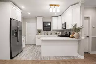 128 E 238th St, Bronx, NY 10470 - Photo 6